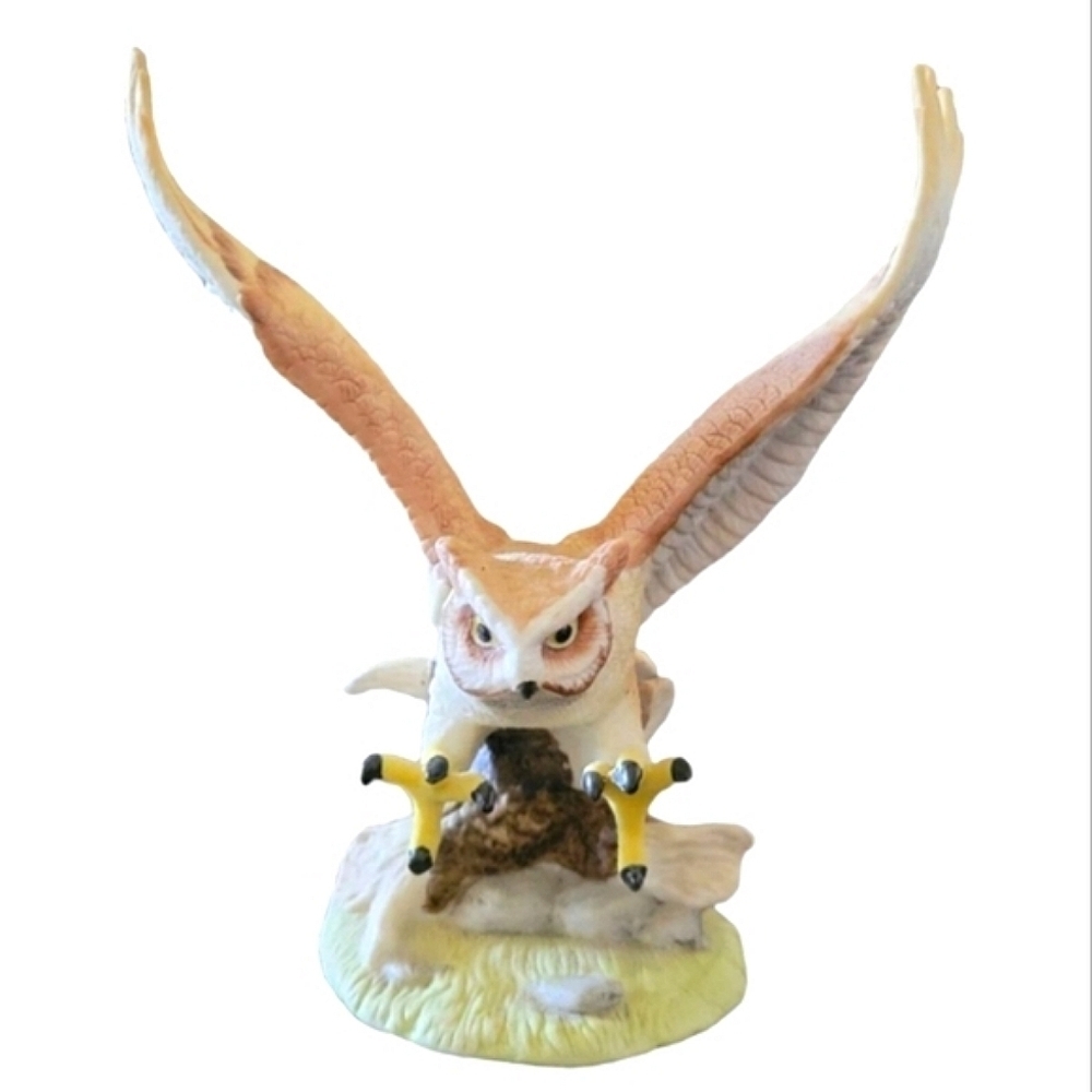 Vintage Royal Heritage Owl